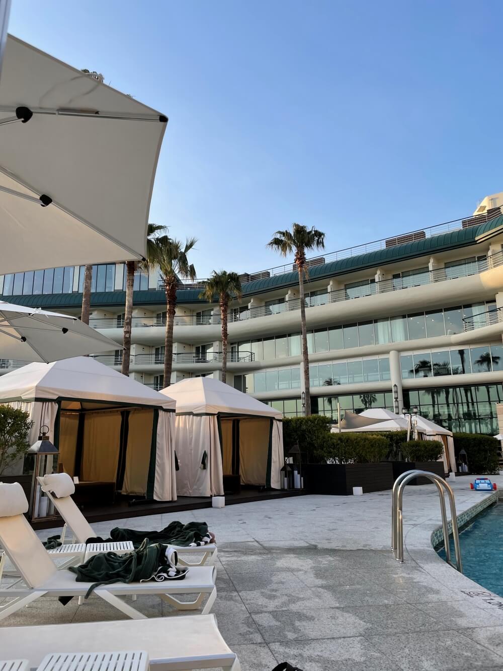 그랜드-조선-제주-가든풀