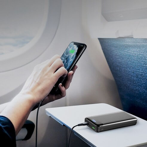 KLIFE-고속충전-20000 보조배터리 사용모습