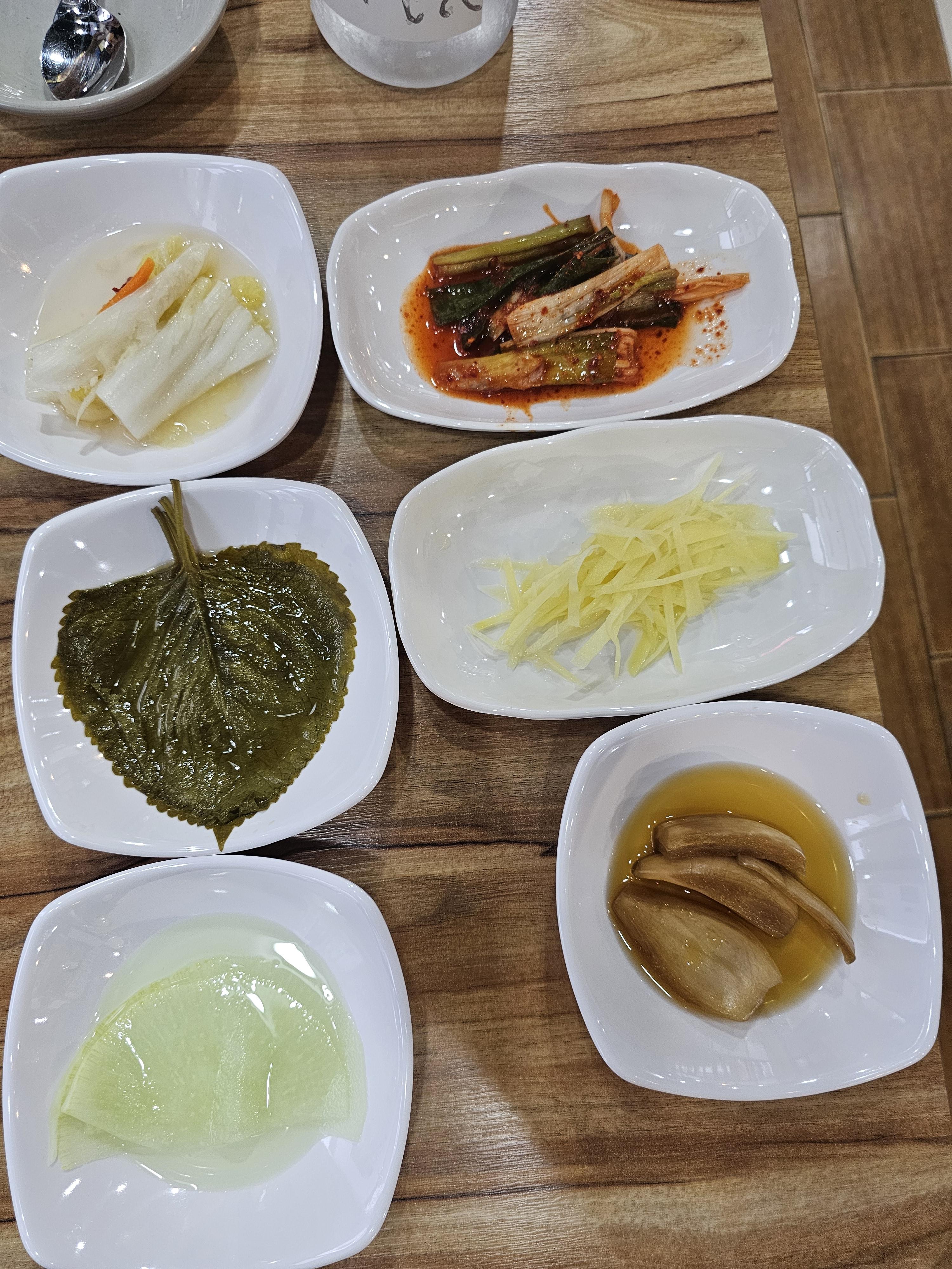 인천_청라_왕숯불민물장어_밑반찬