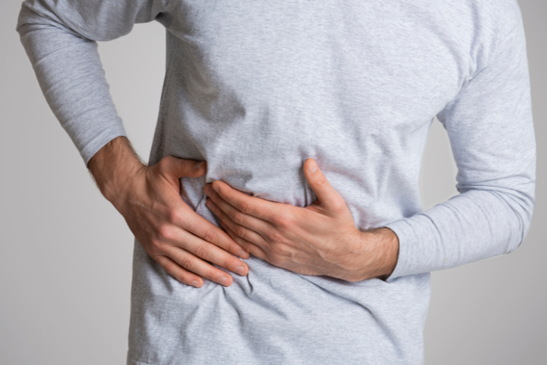 오른쪽 옆구리 통증 의심되는병