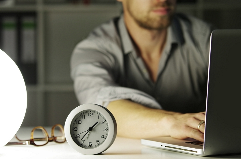 시간외 수당 썸네일