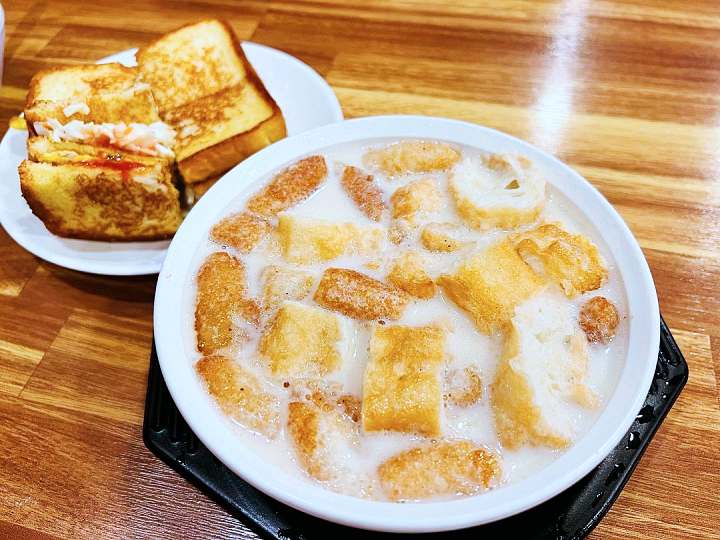 놀면뭐하니 국내산 유재석 전국 간식 자랑 40년 전통 찹쌀 도넛 콩국 대구 맛집 추천 방송정보