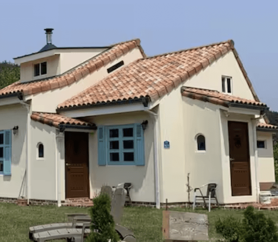 남겨서 뭐하게 민박집, 강릉 노닐다 B&B