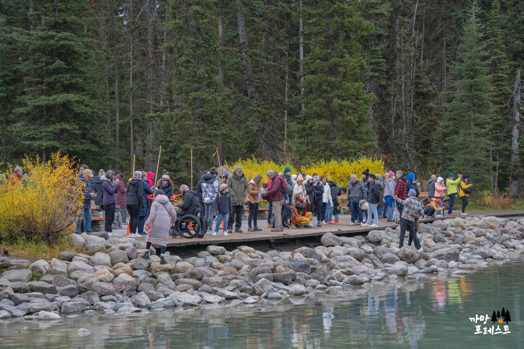 캐나다 레이크 루이스 관광