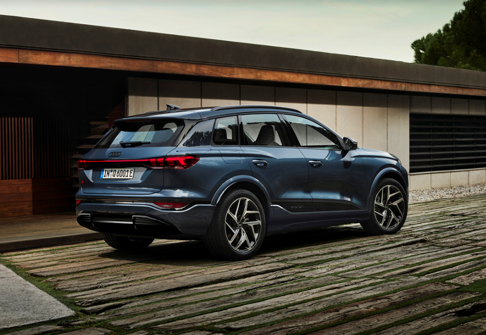 아우디 Q6 e-트론 가격과 경쟁 모델 비교 어느 쪽이 더 가치 있을까?