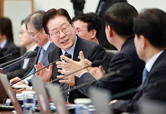 청와대 비상경제 현안점검회의 핵심 요약 및 경제 전망: 2026 중동 전쟁 장기화와 유가 폭등 대책