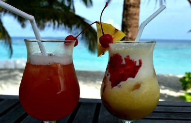 칵테일이 유명한 몰디브 칵테일 사진