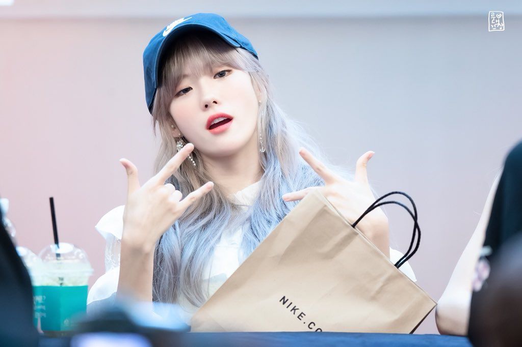 우주소녀 루다 인스타그램 사진 몸매