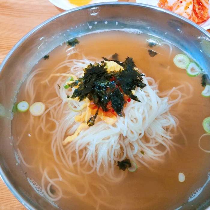 생방송투데이 이천 관고 전통 시장 잔치국수 칼국수 맛집