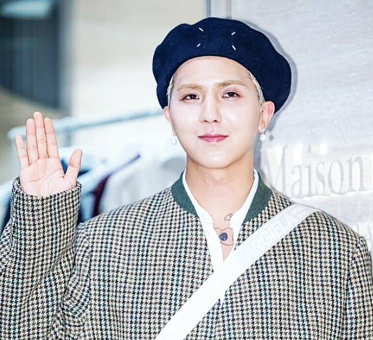 가수-송민호