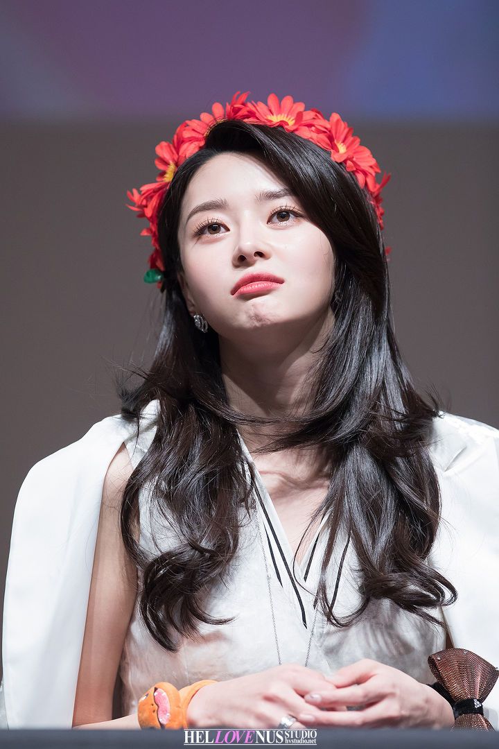 권나라 사진 모음 나이 키 몸매