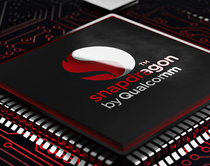 반도체칩-윗면에-퀄컴-스냅드래곤-이라고-인쇄되어-있다