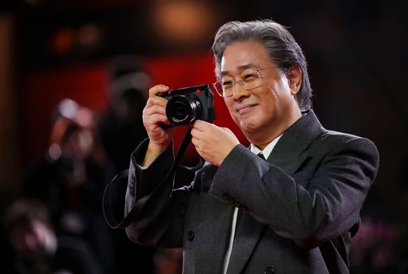 서울 출신 영화감독 박찬욱│칸 영화제 수상 이력과 최신작 기대