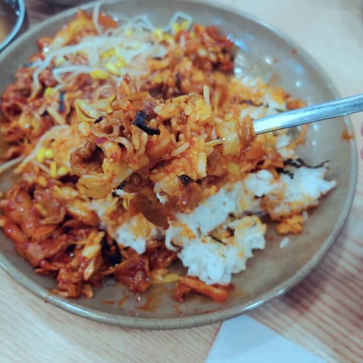 제육덮밥
