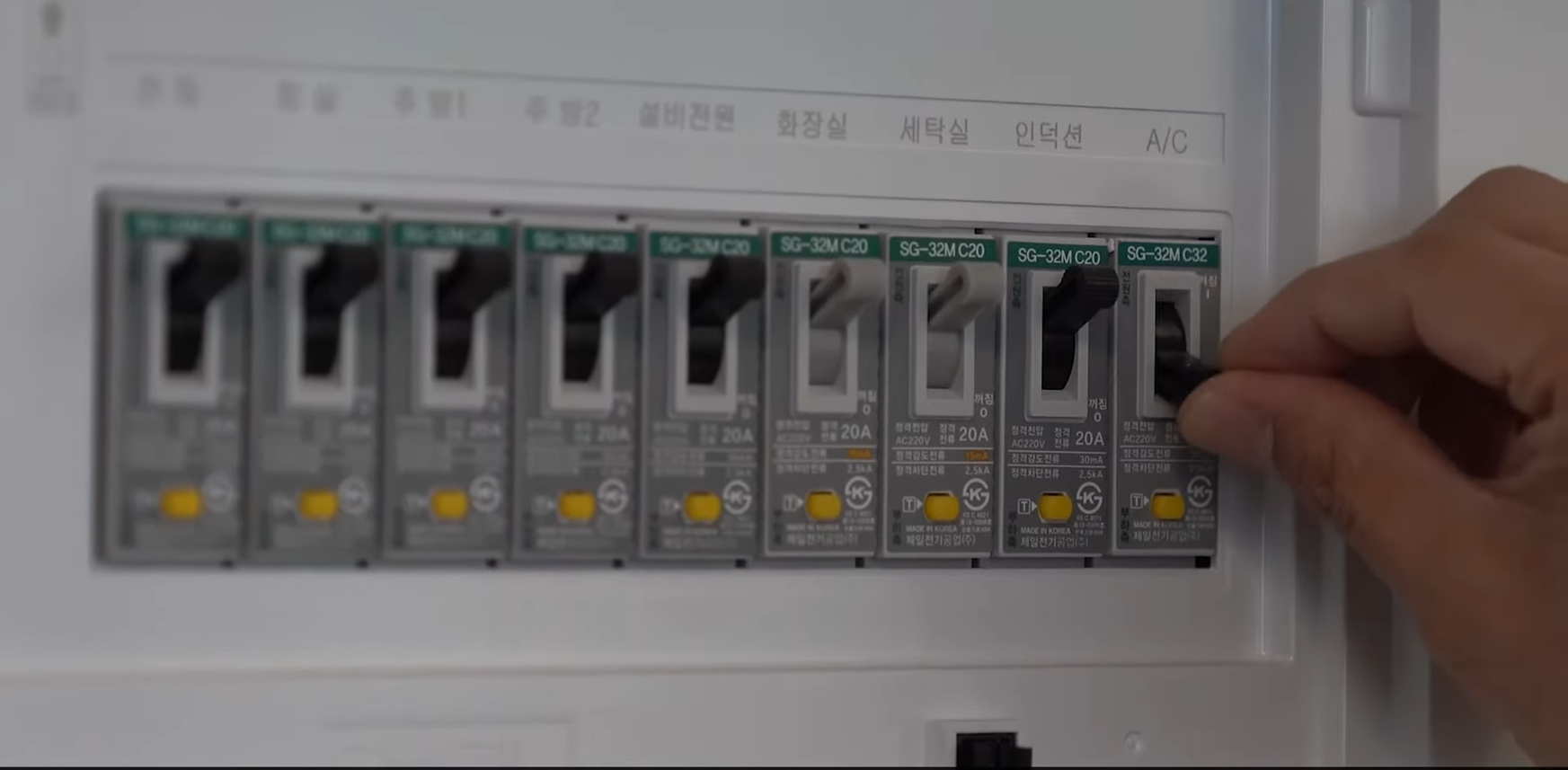 삼성에어컨 C1,삼성에어컨 C1 에러코드 원인,삼성에어컨 C101 수리 비용,삼성에어컨 통신 불량,삼성에어컨 센서 고장