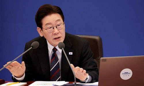 이 대통령 연쇄 접견: 미중 경제수장 만나 트럼프 시진핑 정상회담 사전 조율 한미일 경제 안보 전략 베센트 허리