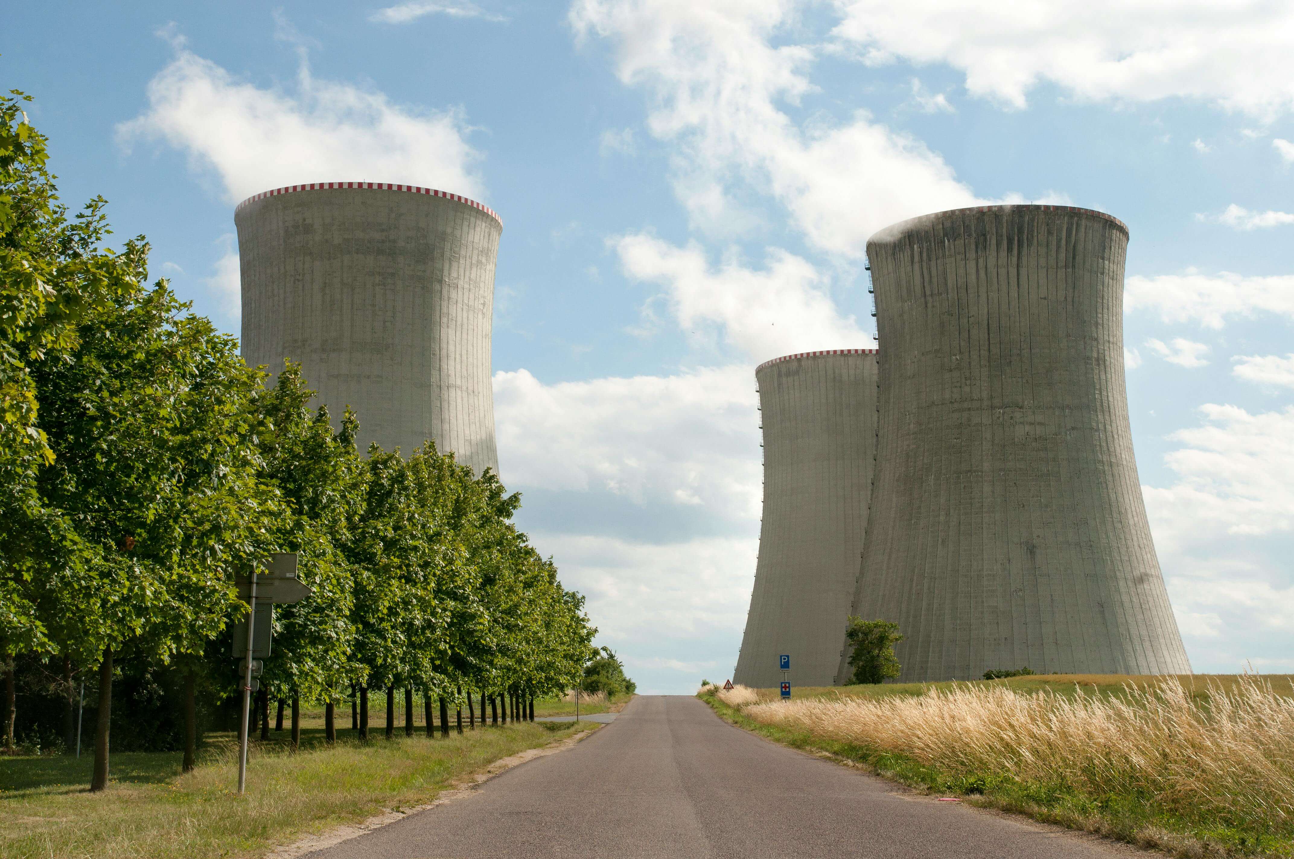 nuclear-power-plant-photo