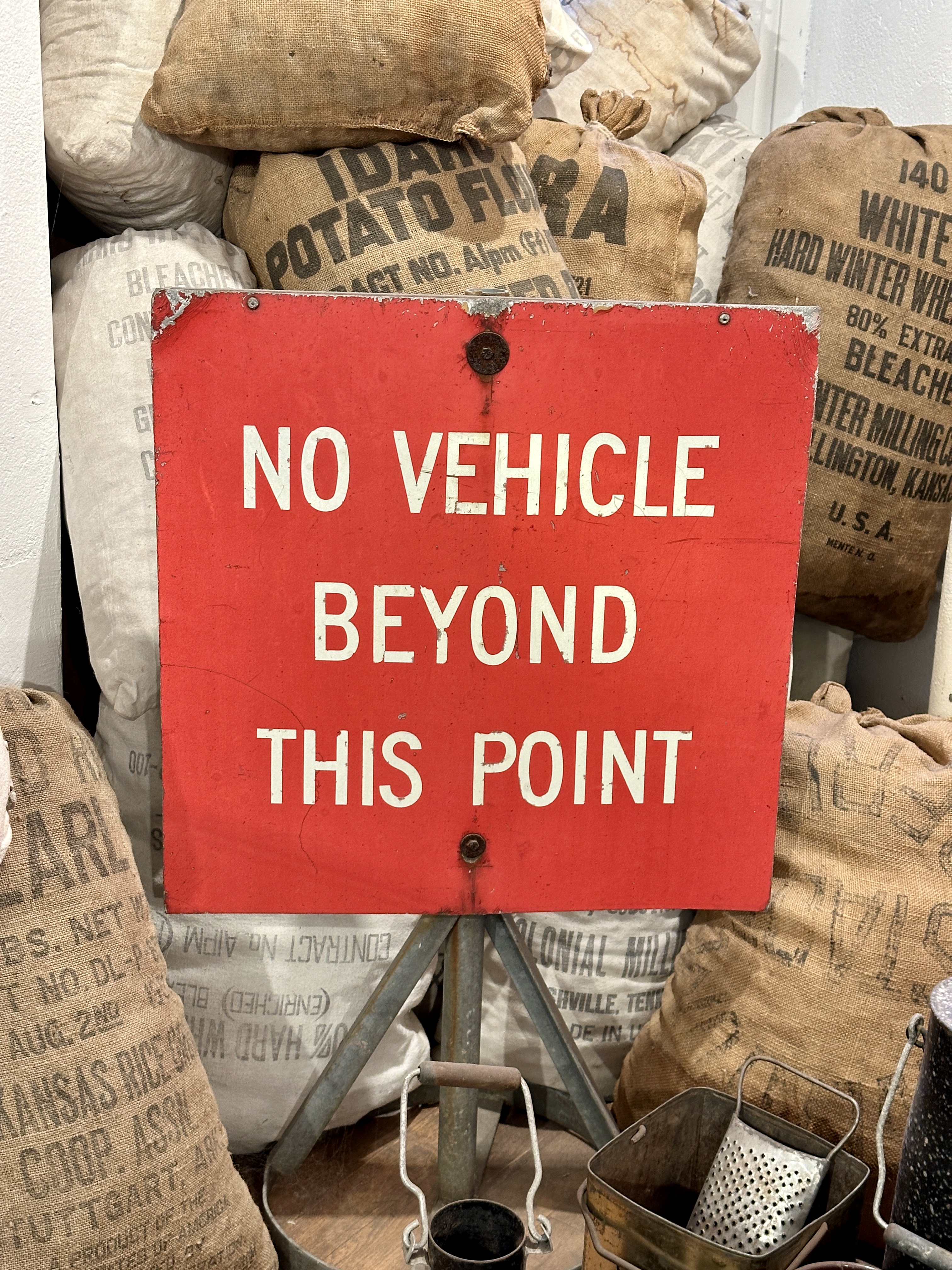 체크포인트 찰리 박물관 전시품