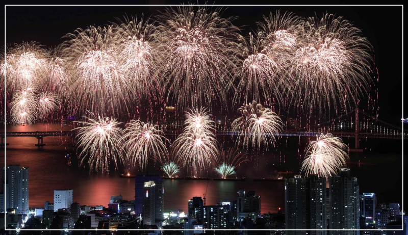 부산 광안리 불꽃놀이 이미지/ 출처: Visit Busan