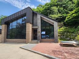 봉황 자연휴양림 예약 지도 여행 숙소 주변 단풍 명소 계곡 트레킹 등산 할인 날씨 정보