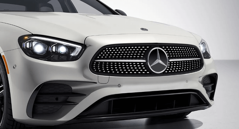 2023-메르세데스-벤츠-E-CLASS