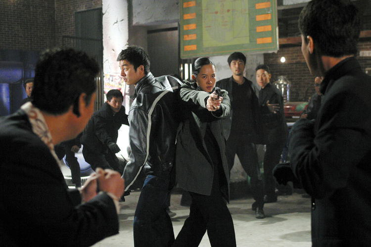 [무료영화 다시보기] 코미디/액션영화 잠복근무 &amp;#124; 김선아&amp;#44; 공유&amp;#44; 남상미&amp;#44; 하정우&amp;#44; 홍수아 출연