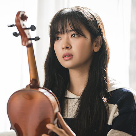 이루나 (20대&#44; 여)(황보름별 배우)