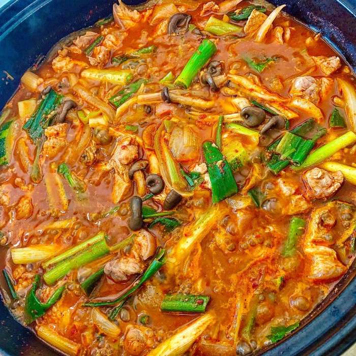 충주 맛집 추천 생방송투데이 고추장불고기 간장 불백 김치찌개 충청도 짜글이 오늘방송 보고 먹고 즐기고 3GO