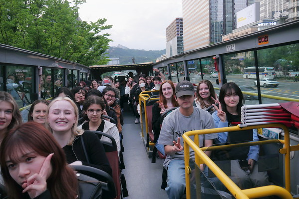 외국인 관광객 필수 코스! 서울 관광버스 비용&middot;코스&middot;이용팁&middot;주의사항 총정리 관련 사진