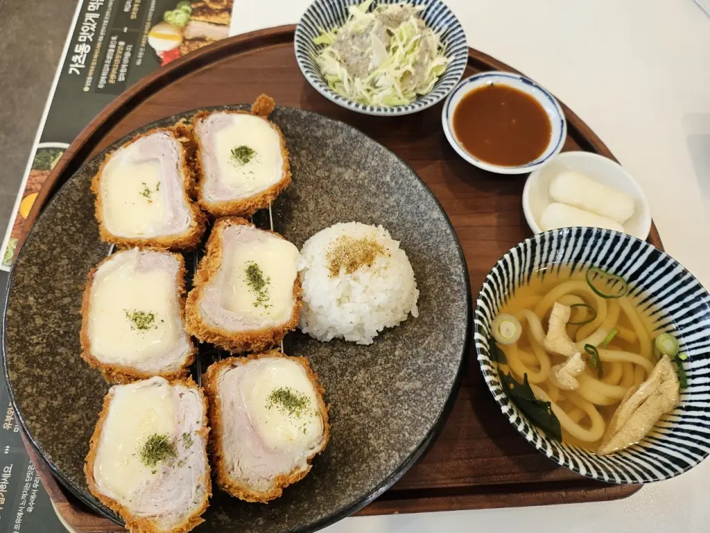 치즈-돈가스-메뉴