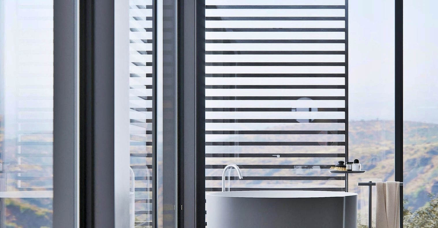 전쟁 직후 엇갈린 행보: 안전자산 금값 상승과 비트코인 급락의 경제학!