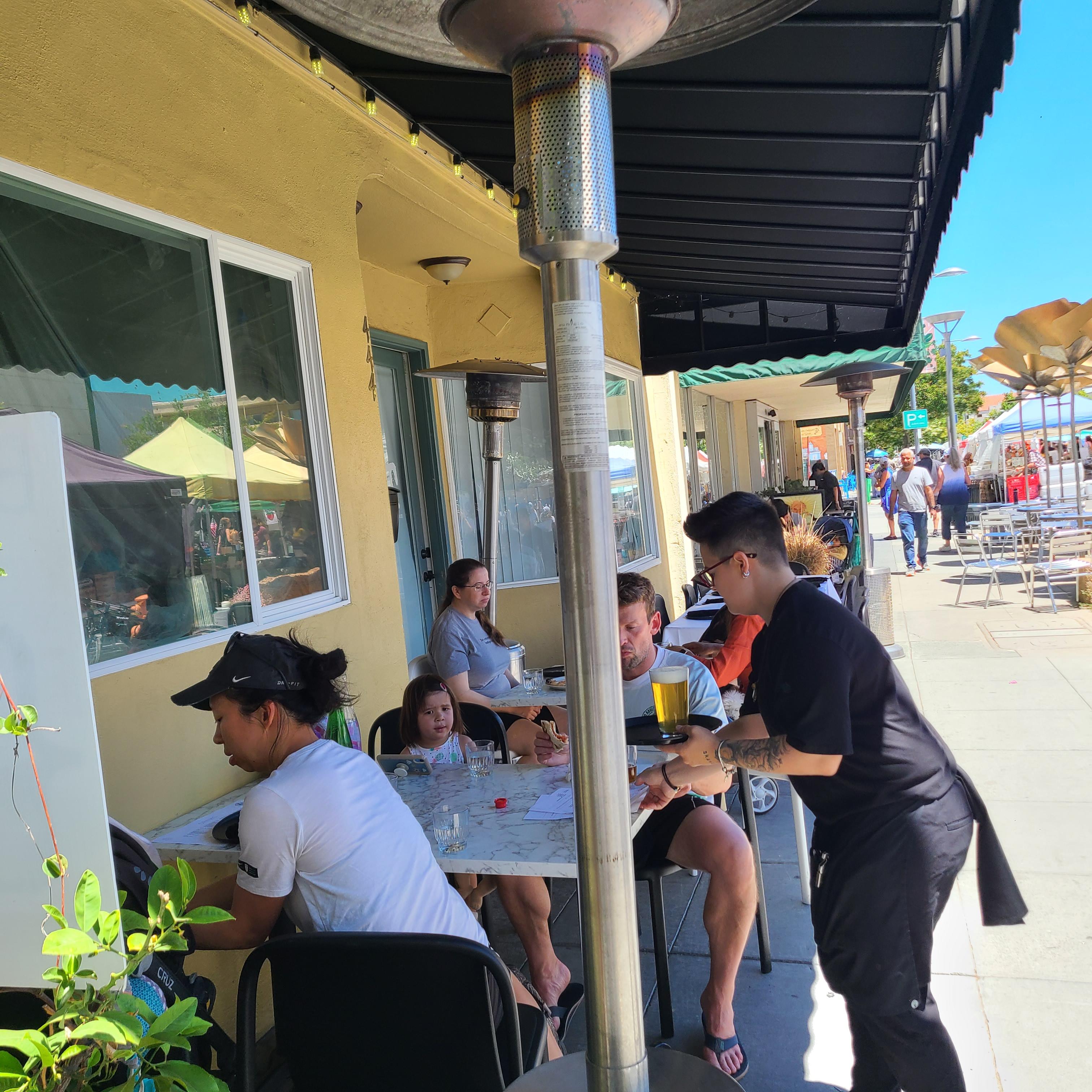 백야드 브루 (Backyard Brew)라고 표시된 곳의 모습