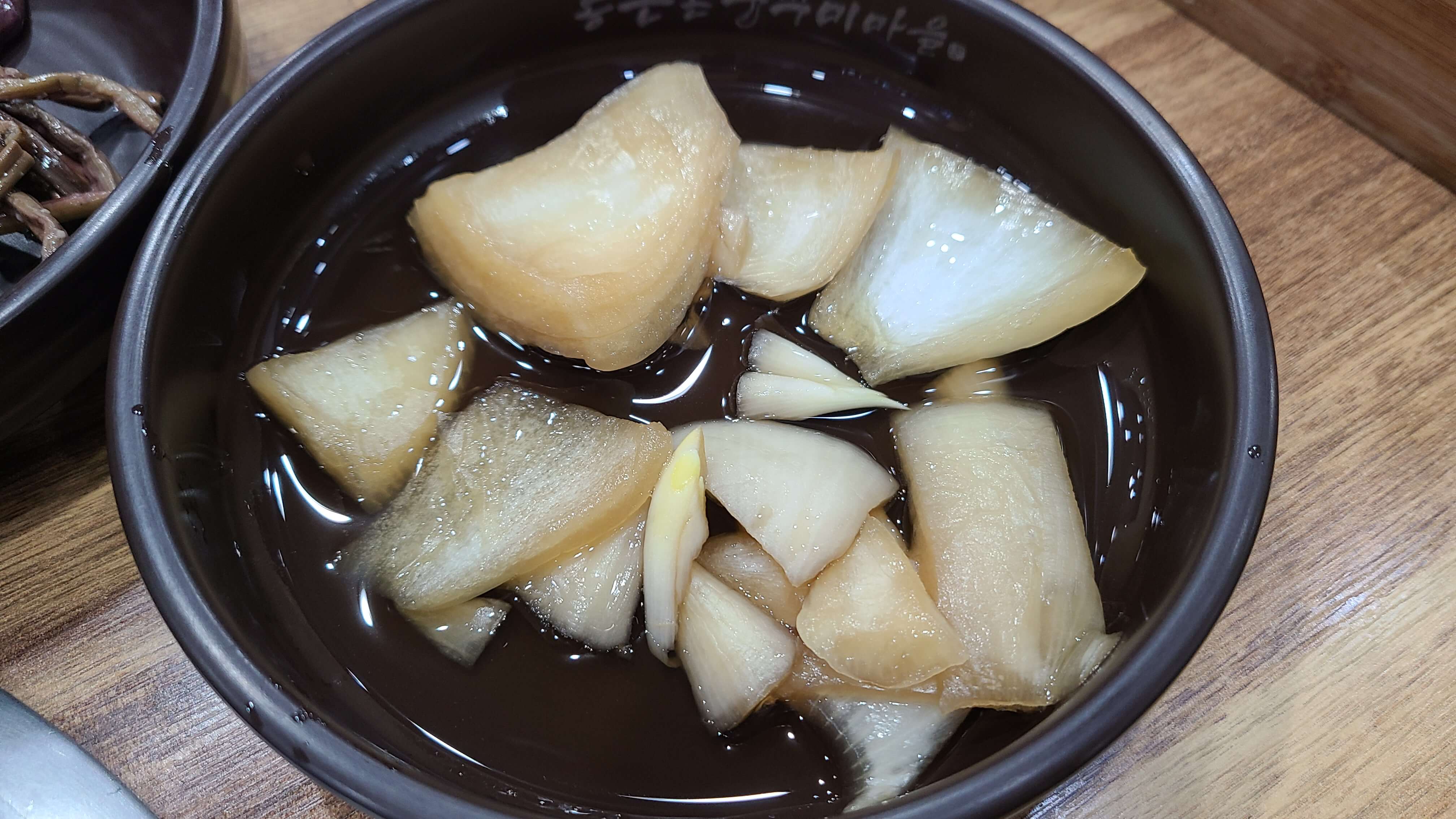 통큰손쭈꾸미마을-밑반찬3