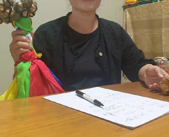 논산 점집 점사 보는 장면