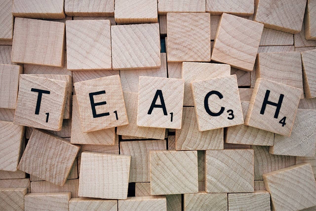 돌봄교실 지도사가 되기 위한 자격 조건