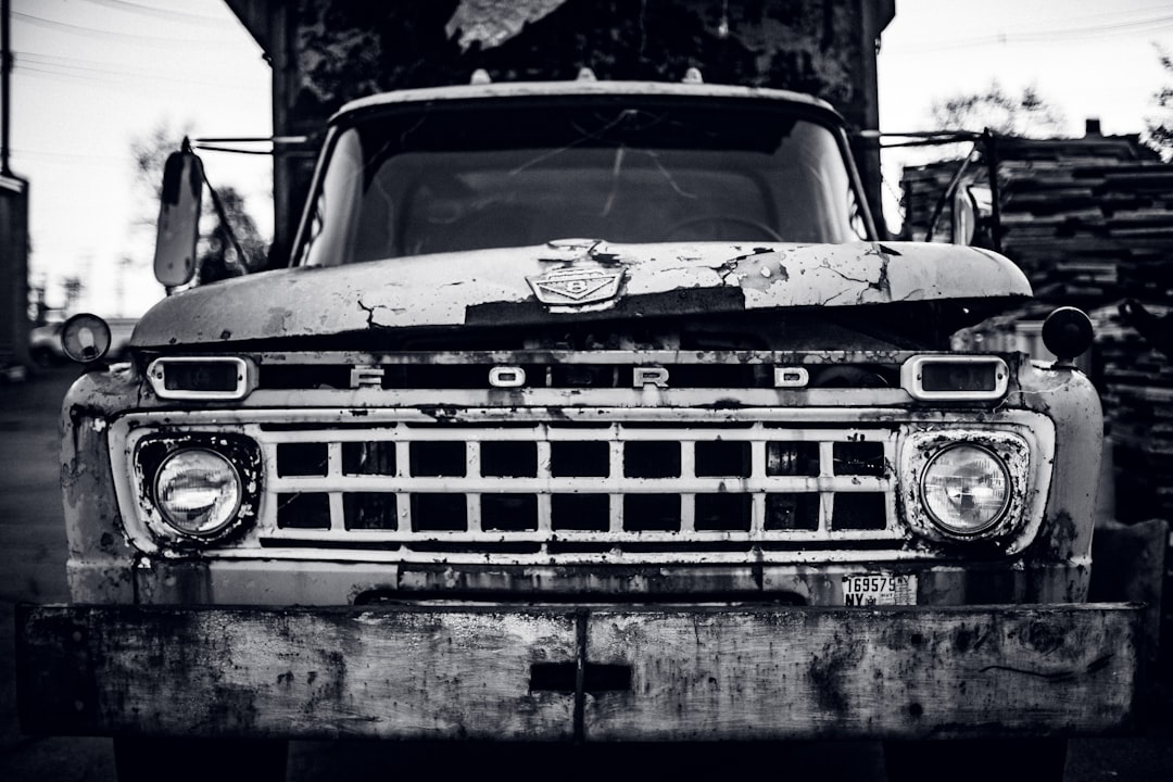 Dump truck