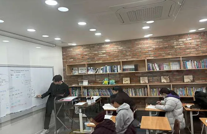 국풍2000학원 경산펜타힐즈관