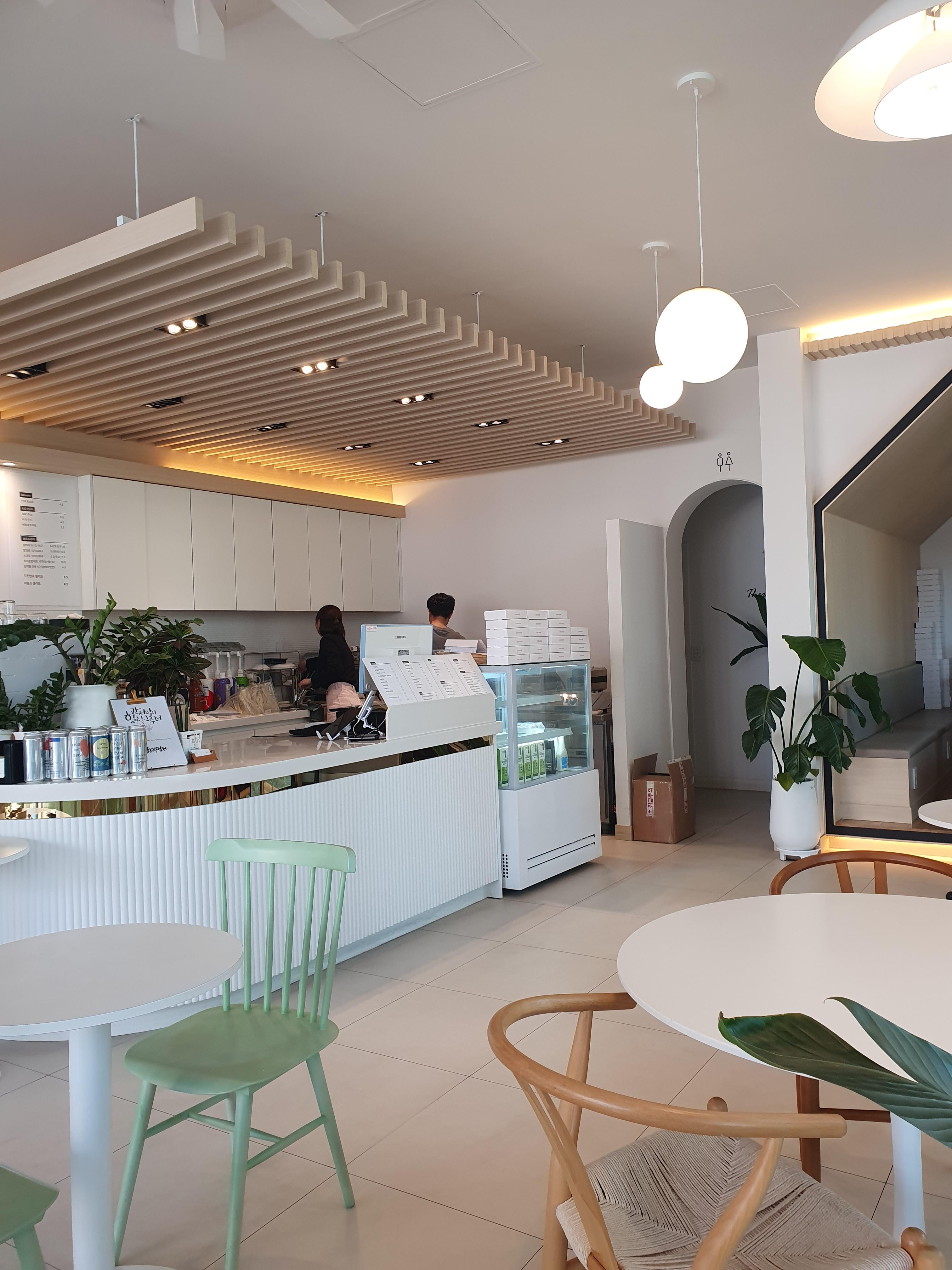 관저동 카페아에 매장사진