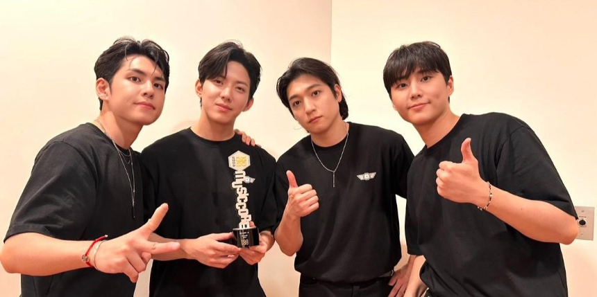 2025 DAY6 ‘FOREVER YOUNG’ 서울 공연 후기 정규 5집 수록곡 최초 공개