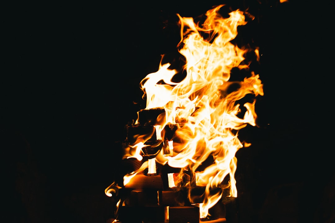내연력의 영어 표현은 internal combustion입니다.