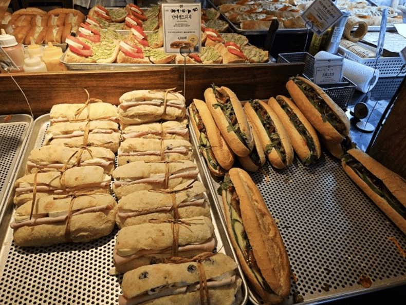 성심당 본점 빵들