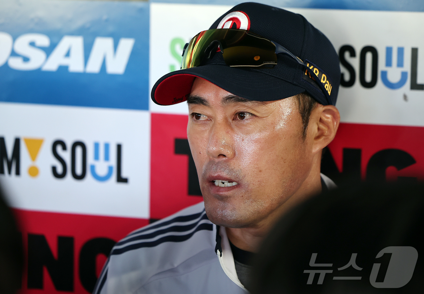 조성환 감독대행 신인