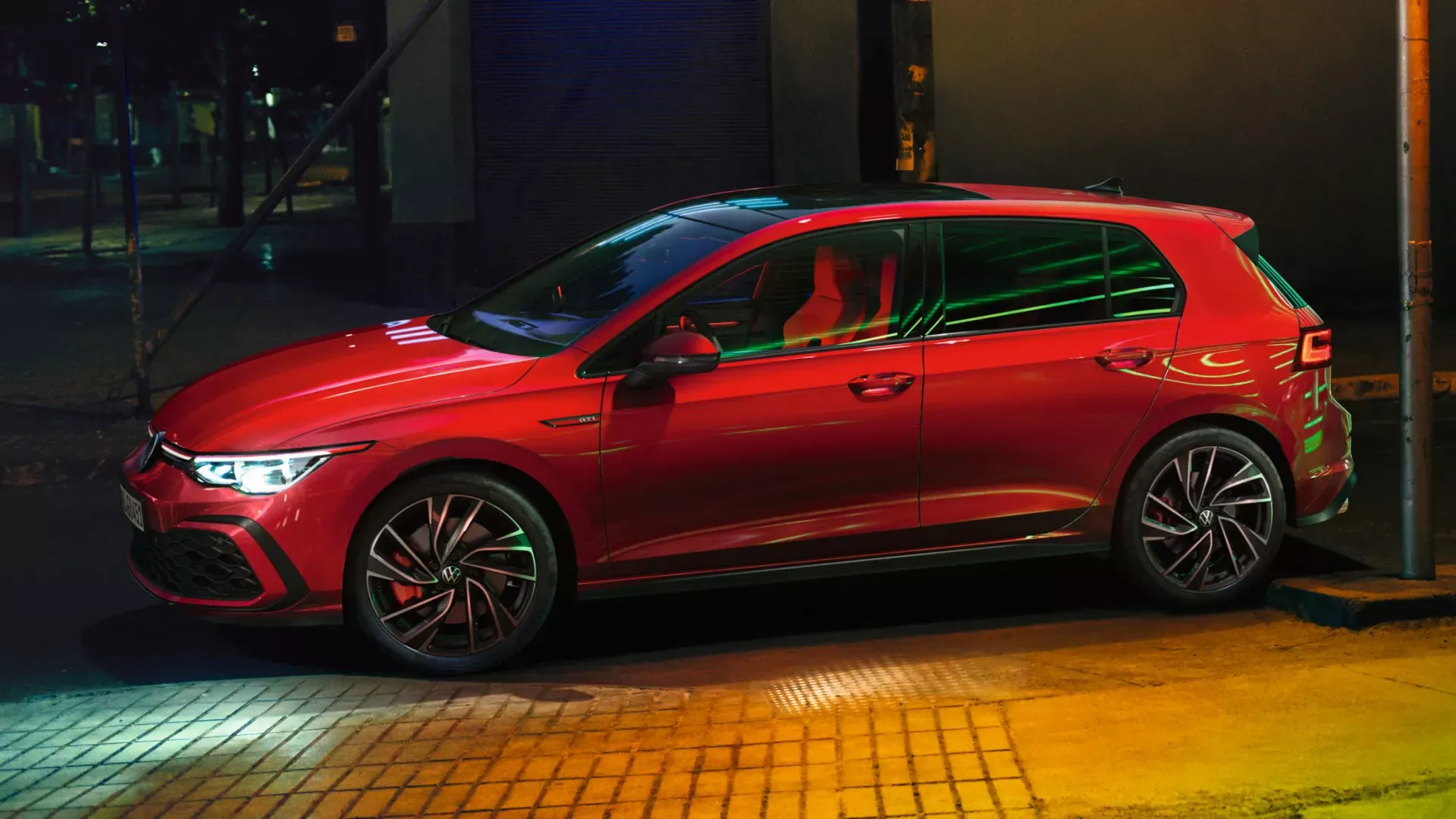 폭스바겐 골프 GTI 이미지