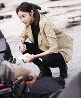 김윤지