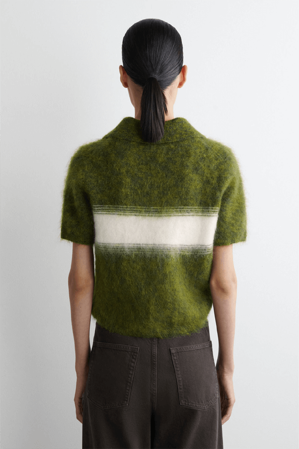 태양을 삼킨 여자 78회 장신영 반팔니트