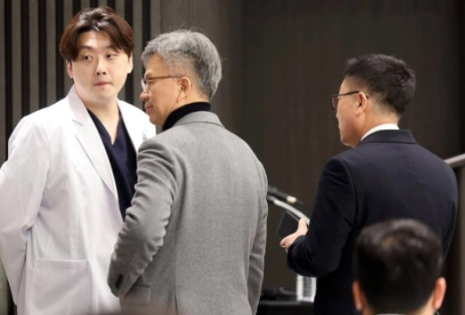 임현택 의협회장 김택우 비대위원장 내분 갈등 이유