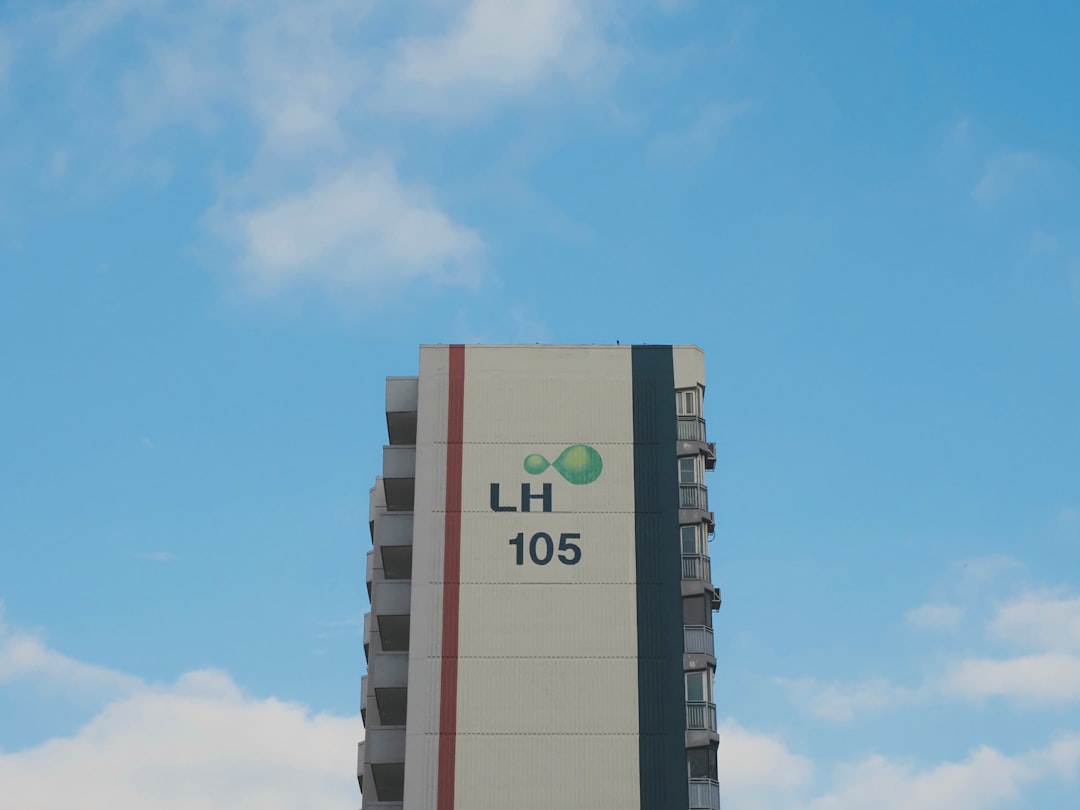 LTV (Loan-to-Value)