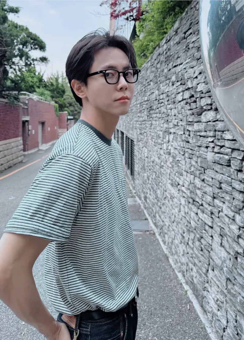 주우재 가방, 주우재 토트백, 주우재 보테가베네타, 보테가베네타 라지 디아고, 보테가 남자 가방, 남자 명품 가방 추천, 남자 가죽 토트백, 조용한 럭셔리, quiet luxury, 인트레치아토 토트백, 보테가 신상 가방, 주우재 착장 가방, 데일리 가방 추천, 출근룩 가방, 여행용 토트백, 주우재 패션, 남자 꾸안꾸룩, 남친룩