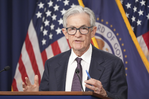 Fed는 왜 금리를 멈추려 할까? 금리 동결 시나리오의 핵심 요약