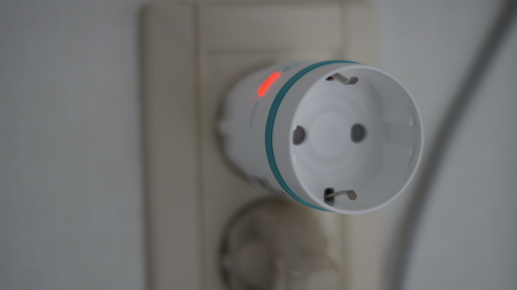 AI 스마트 플러그 리뷰 사진 4